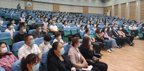 【思想引領(lǐng)】告別紅領(lǐng)巾 邁入青春門--保定市第十七中學(xué)教育集團(tuán)河北保定外國(guó)語(yǔ)學(xué)校舉行十四歲集體生日儀式